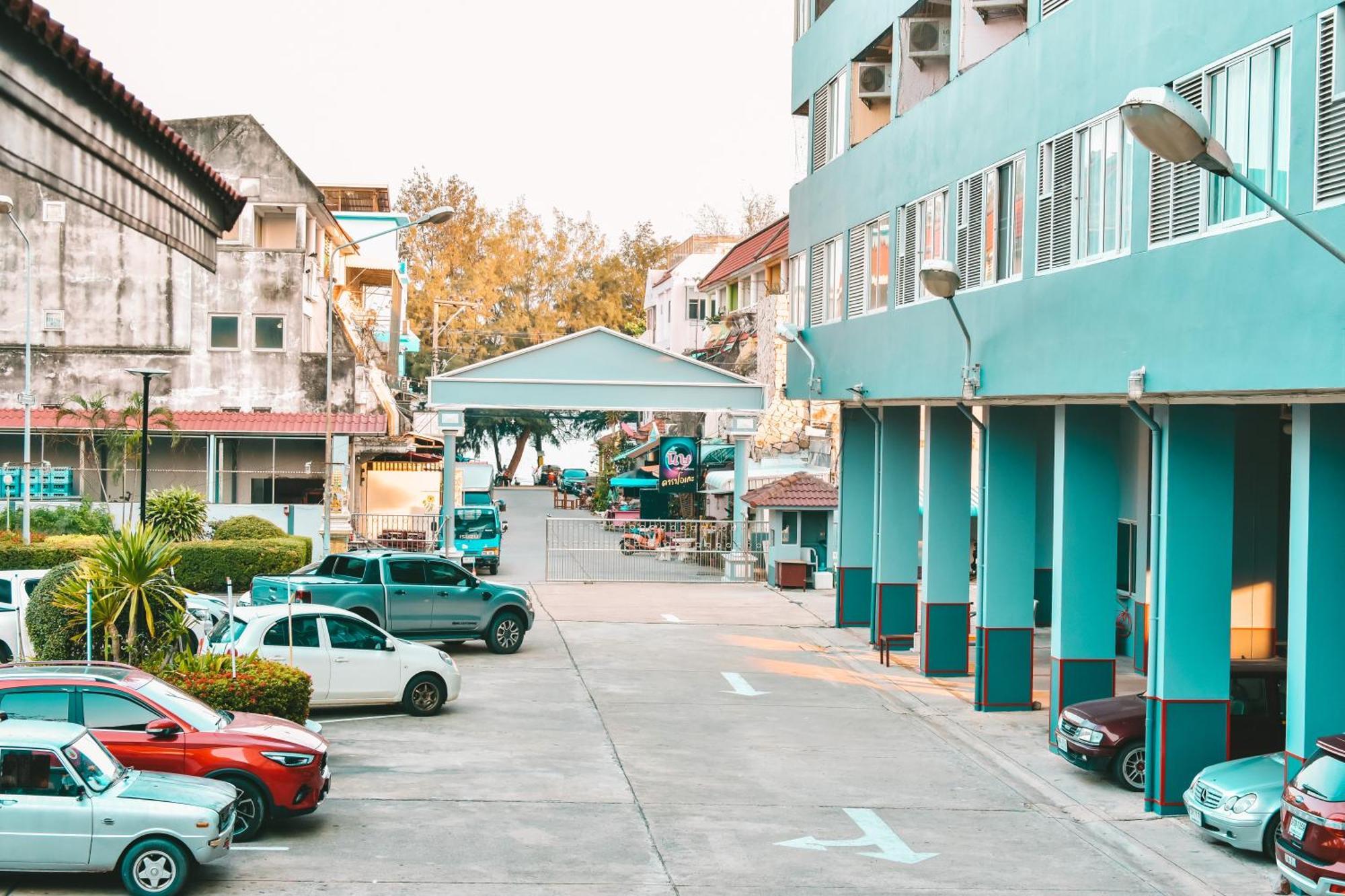 Thalay Cha-Am By Tha Hostel Exterior photo
